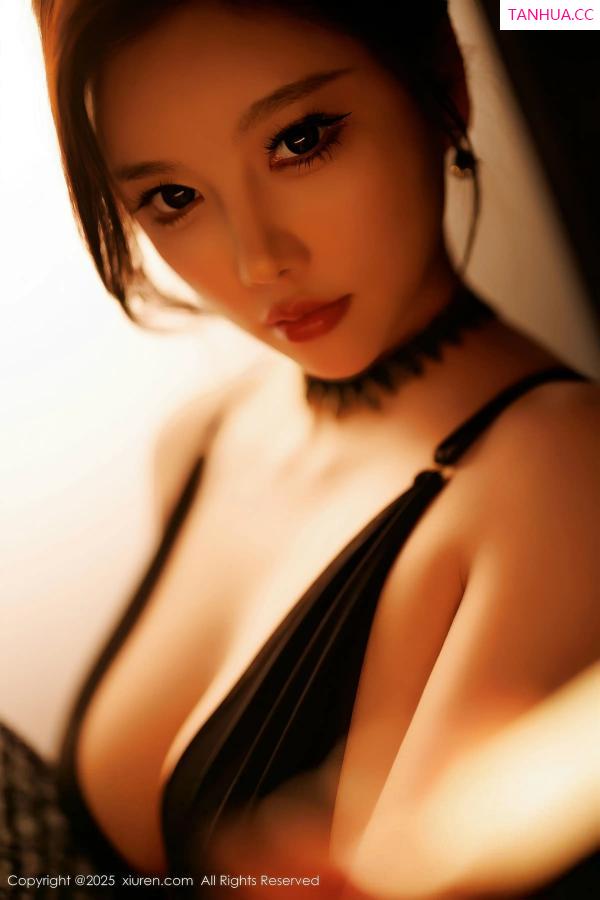   [XiuRen]高清写真图 2025.11.20 No.11013 CHENCHEN. 情趣内衣第47张图片